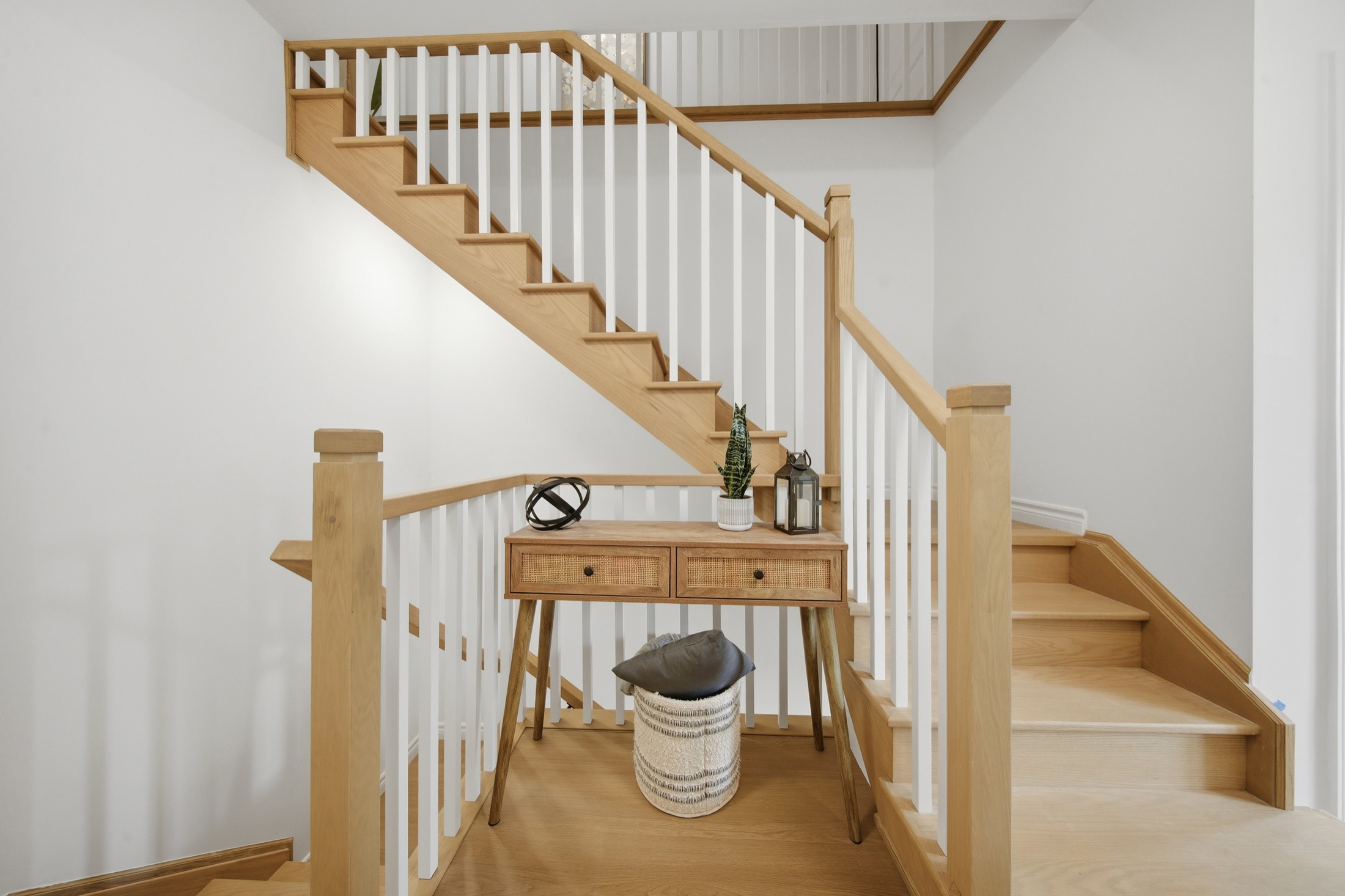 White oak staircase with painted spindles